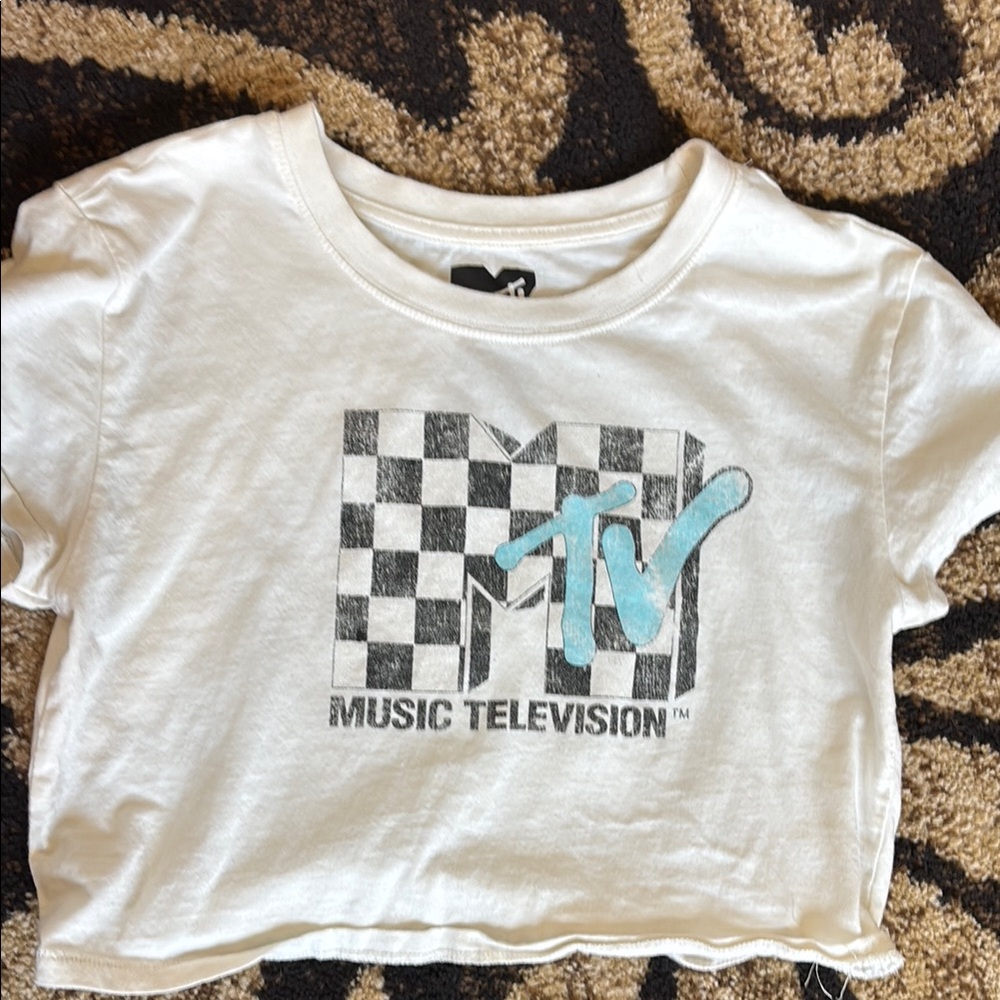 Aeropostale White and Blue Crop Top with Retro MTV Design